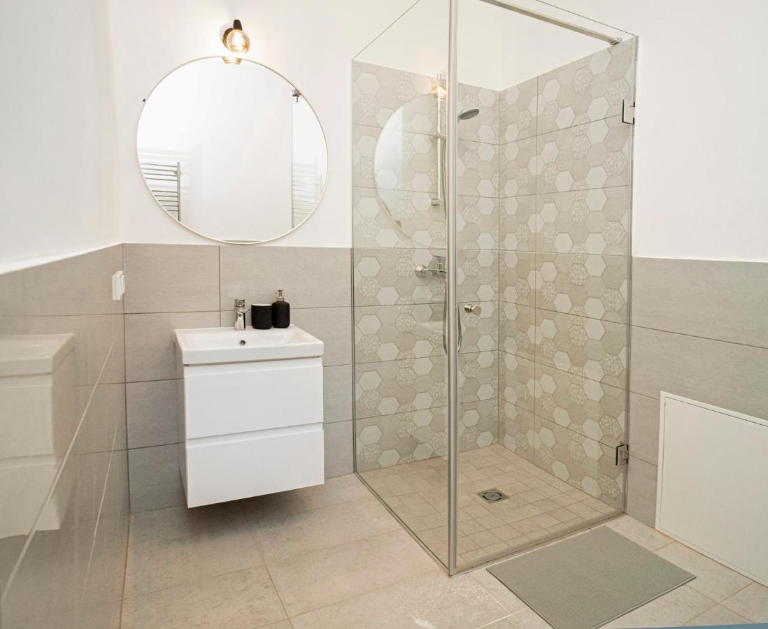 Central Station Apartment No3 Kaunas Dış mekan fotoğraf